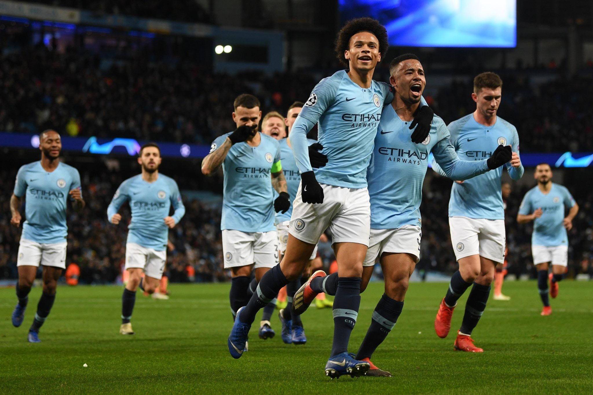 以球为媒 以球为媒